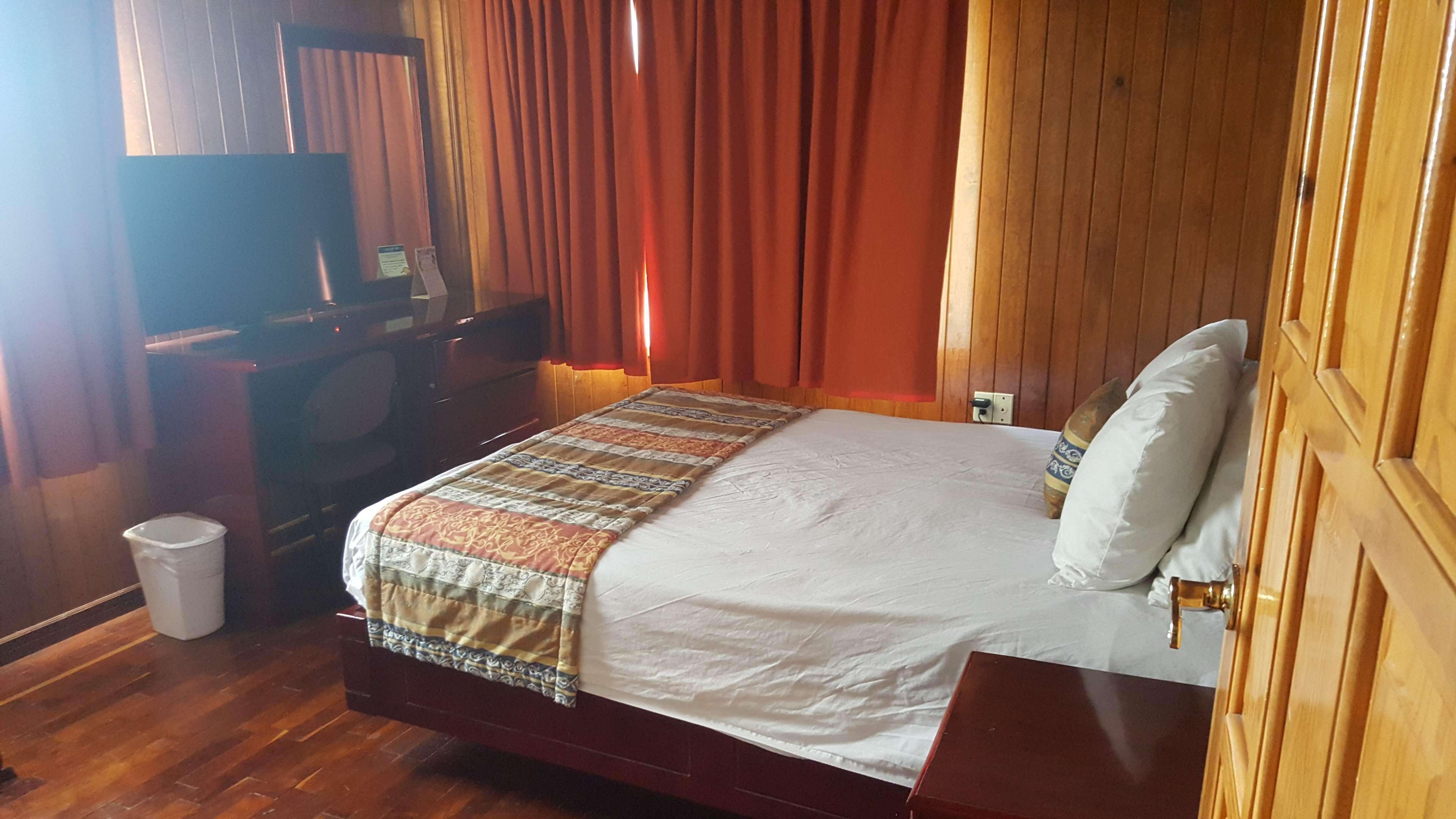 Best Western Bazarell Inn Montemorelos Esterno foto