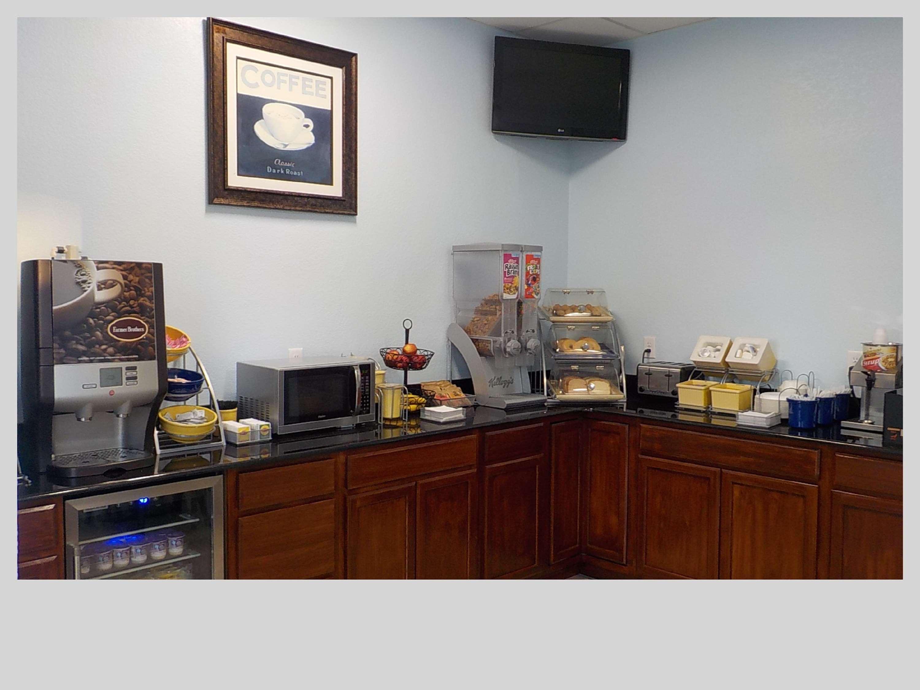 Best Western Bazarell Inn Montemorelos Esterno foto