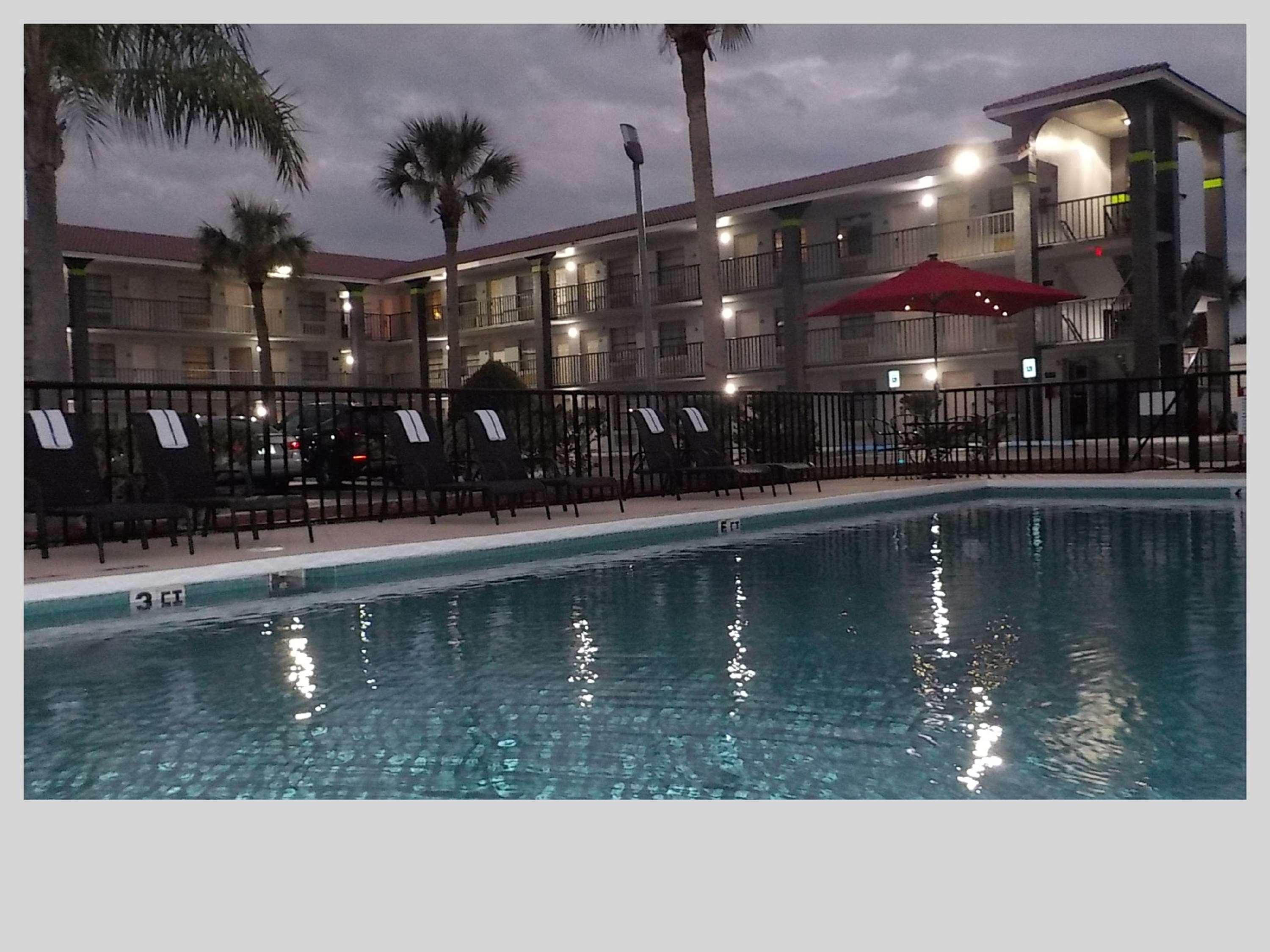 Best Western Bazarell Inn Montemorelos Esterno foto