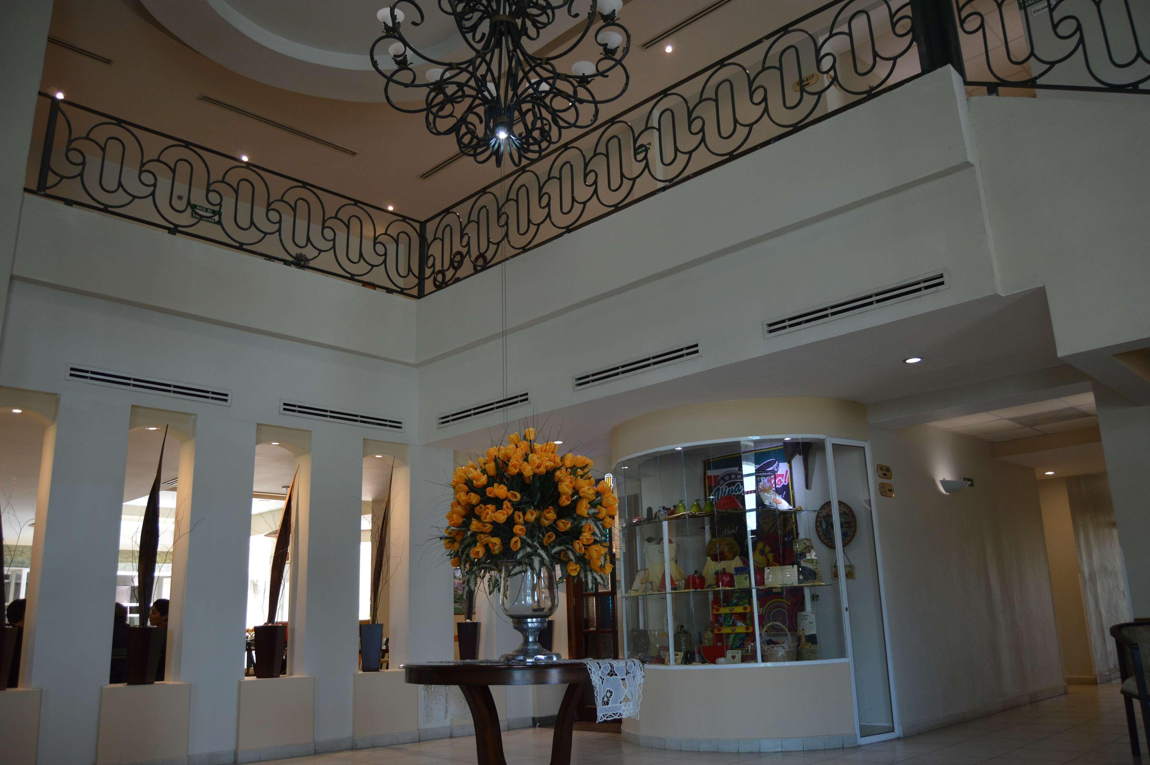 Best Western Bazarell Inn Montemorelos Esterno foto