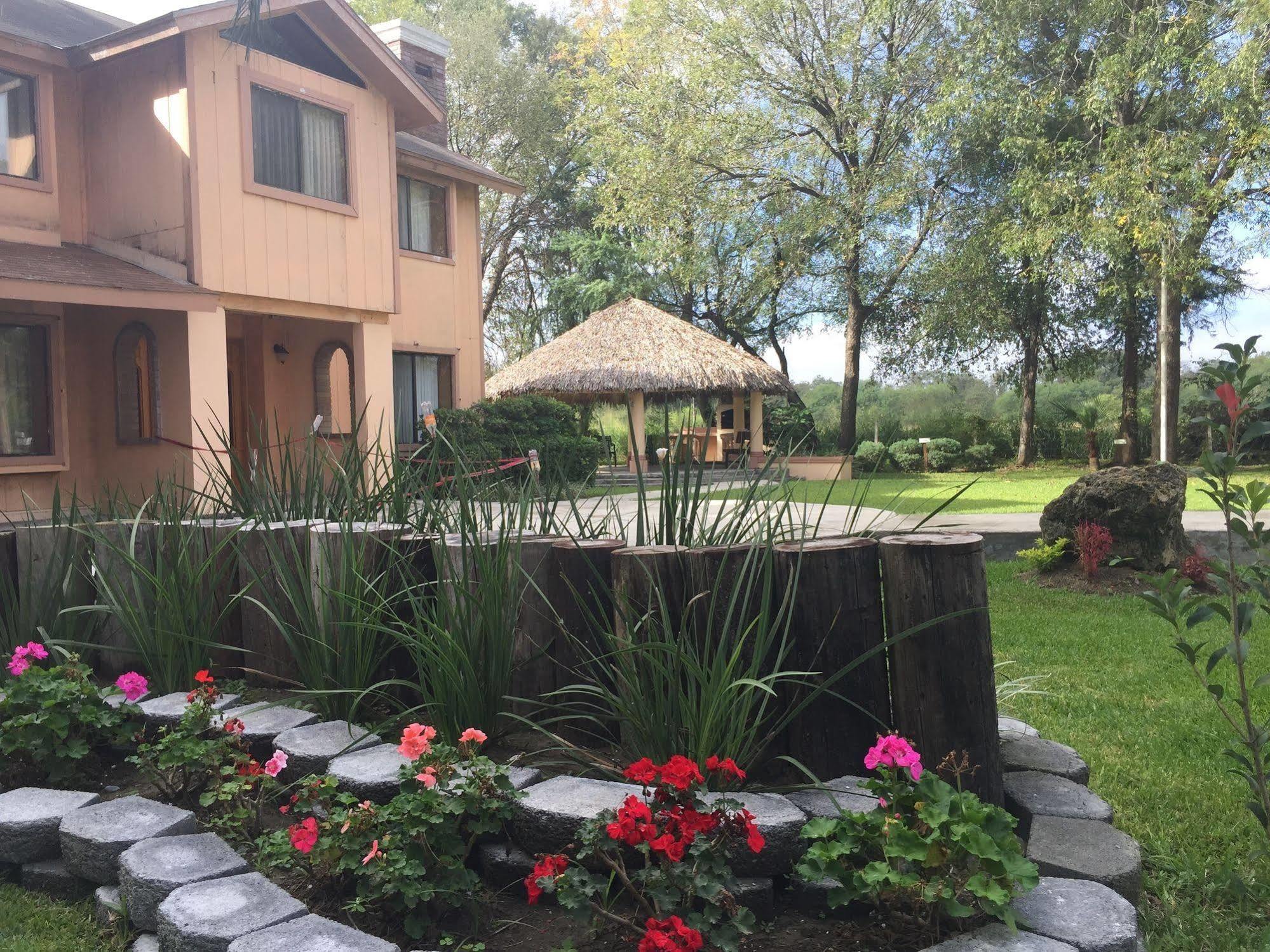 Best Western Bazarell Inn Montemorelos Esterno foto