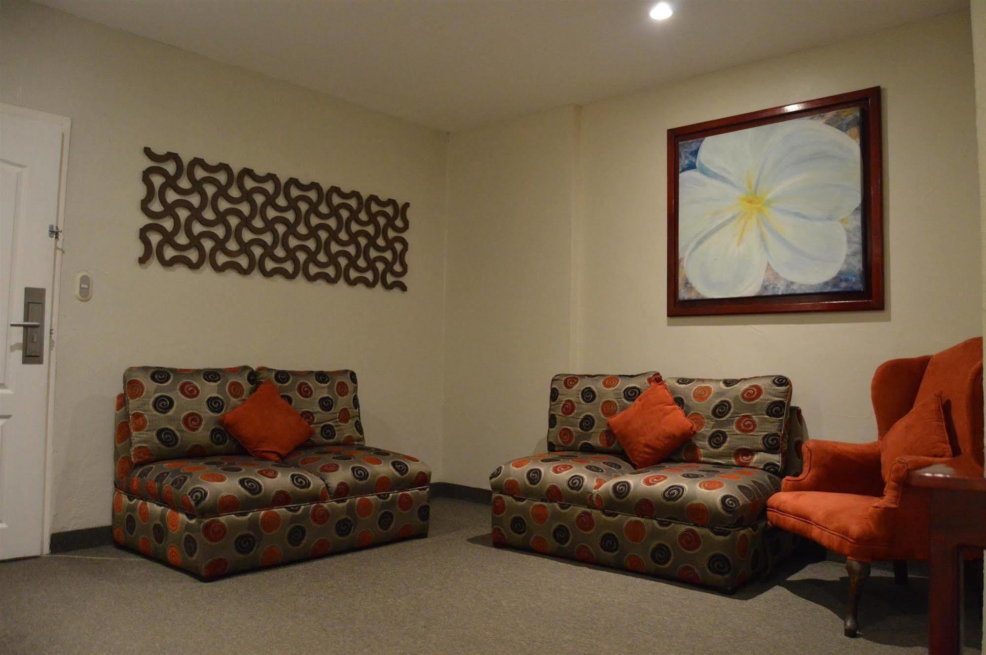 Best Western Bazarell Inn Montemorelos Esterno foto
